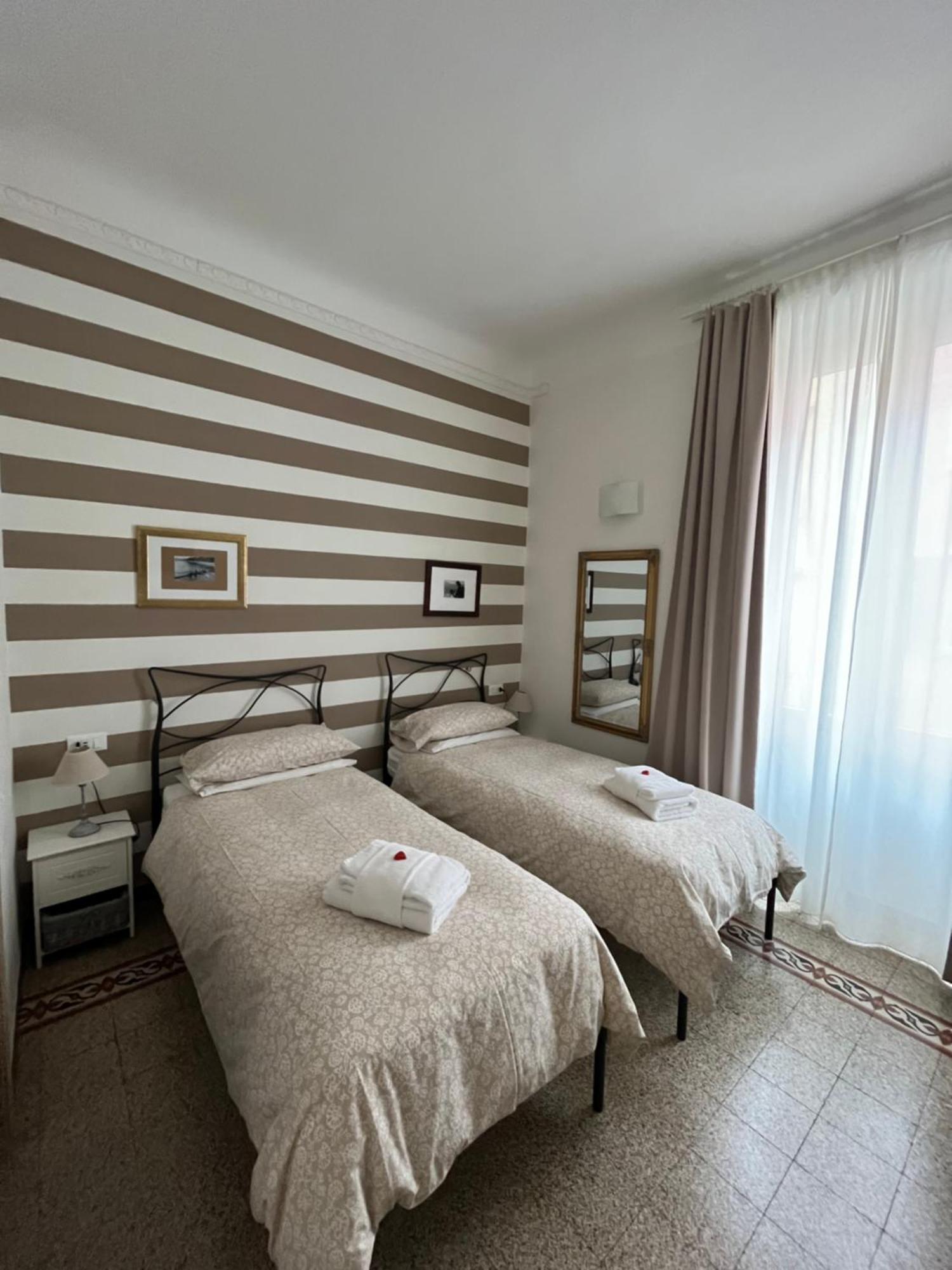 Affittacamere Perla Del Prione La Spezia Szoba fotó